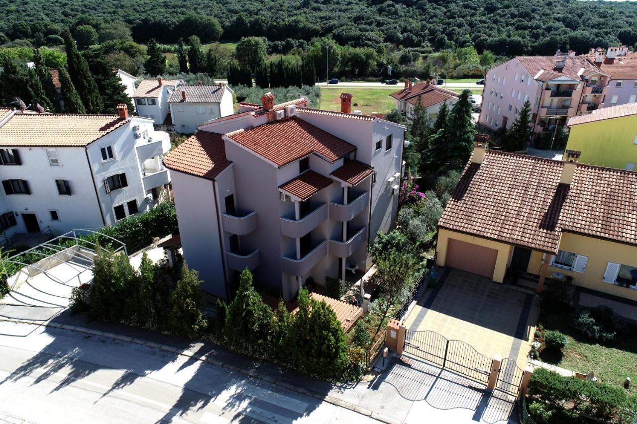 Vratovic Apartments Pula Exterior foto